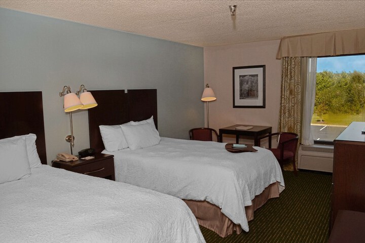 Room 18 of 43