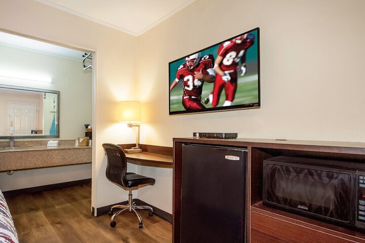 Room 22 of 36