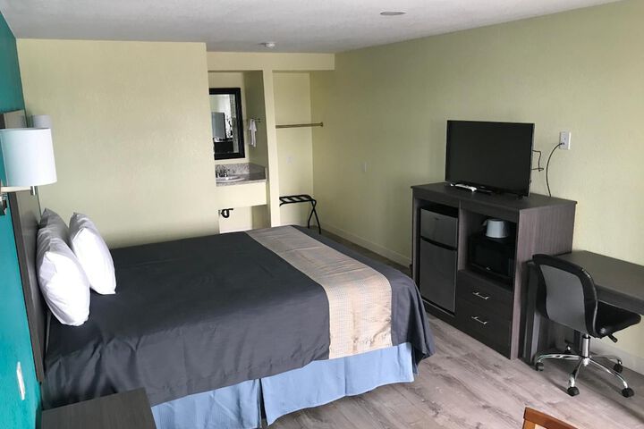 Room 22 of 24