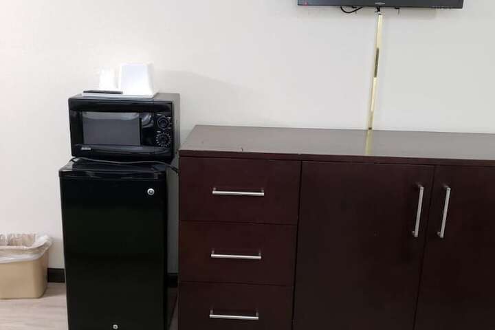 Room 15 of 18