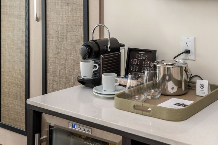 Breakfast/Coffee Service 129 of 136