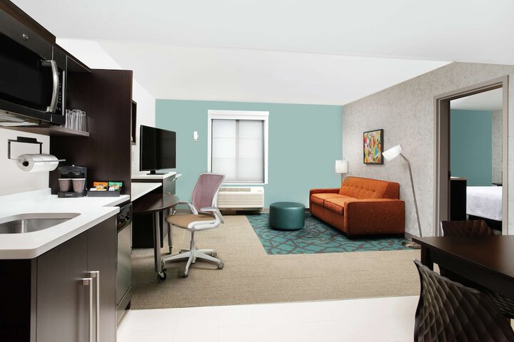 Room 21 of 35
