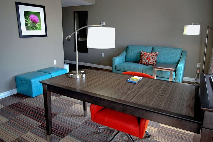Room 13 of 30