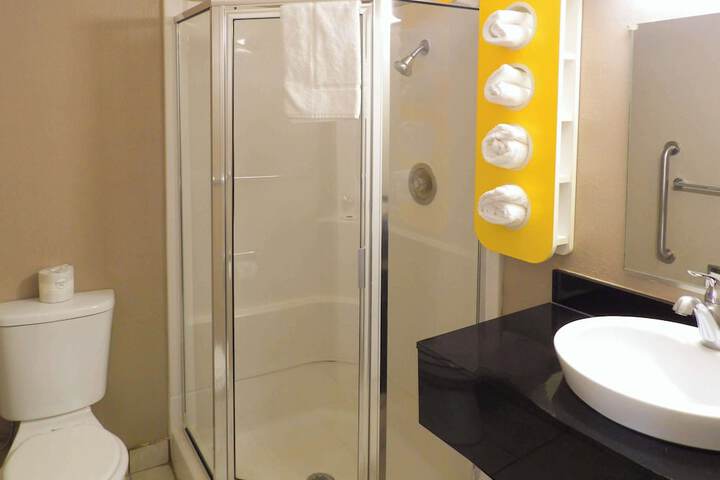 Room 12 of 12
