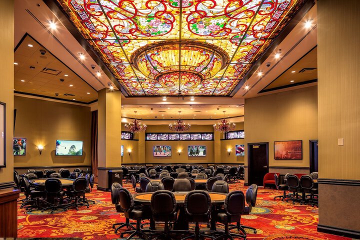 Silver Legacy Reno- a Caesars Rewards Destination