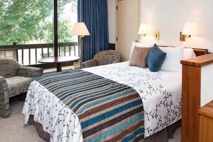 Highland Manor Inn