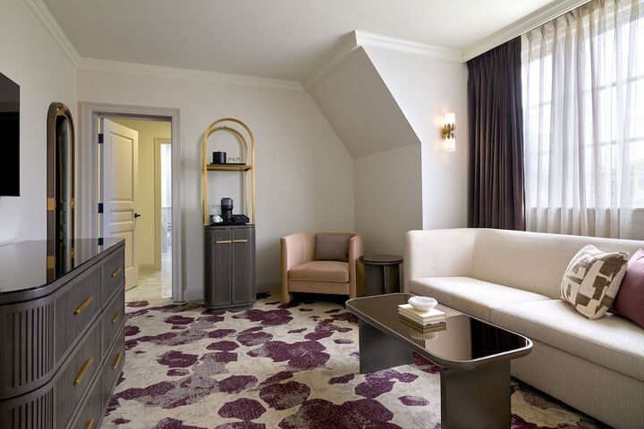 Royal Park Hotel