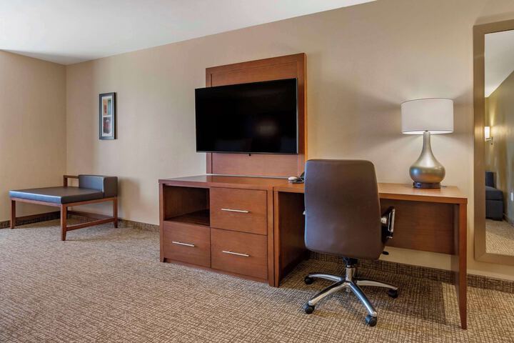 Room 20 of 33