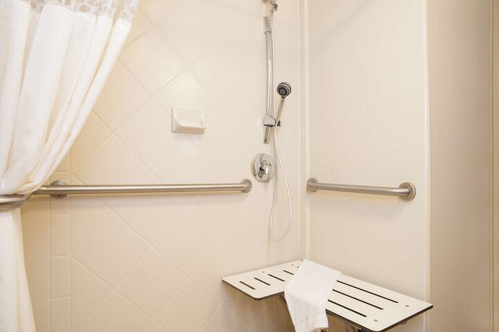 Room 14 of 20