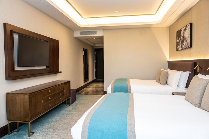 Room 51 of 82