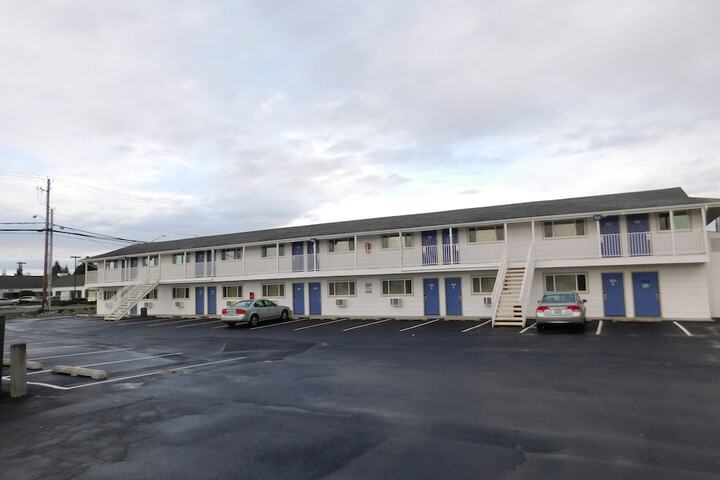 Motel 6 Burlington WA