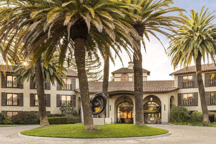 Casa Mani Resort Napa Valley Curio Collection by Hilton