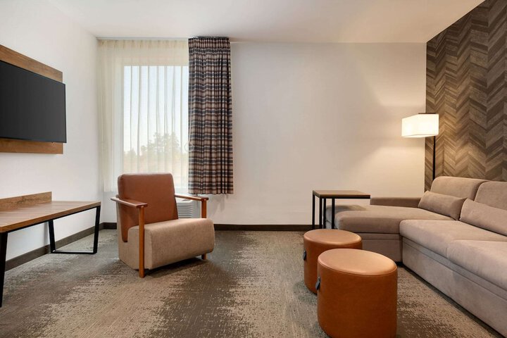 Room 21 of 41