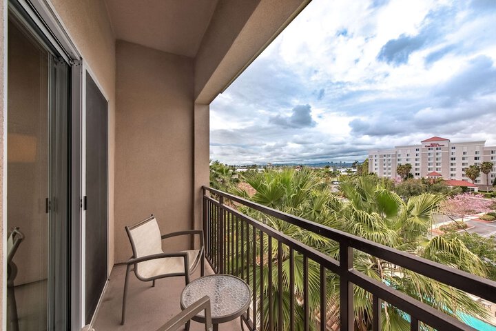 Homewood Suites by Hilton Oxnard / Camarillo