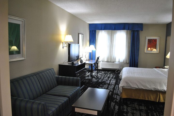 Room 18 of 30