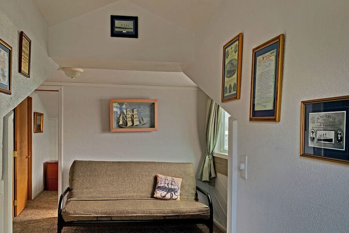 Room 45 of 103
