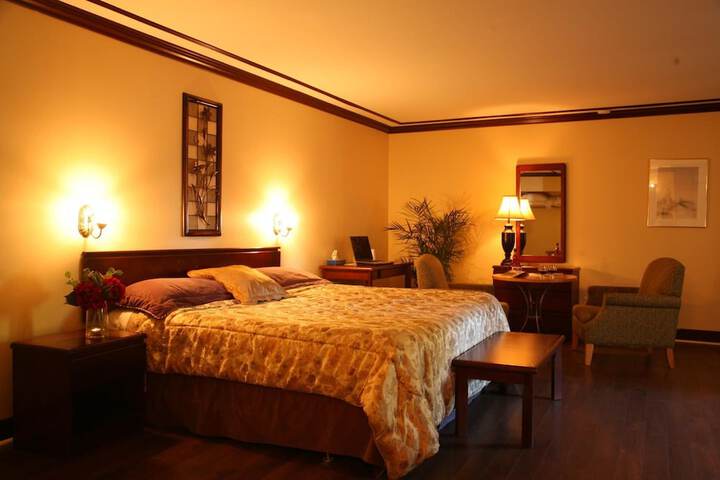 Room 14 of 43