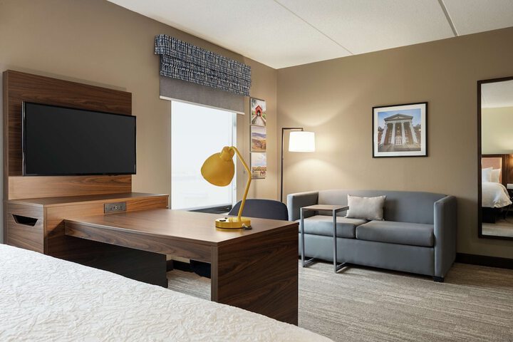 Room 15 of 44