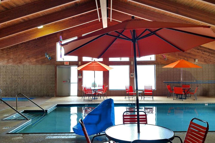 AmericInn by Wyndham Iron River