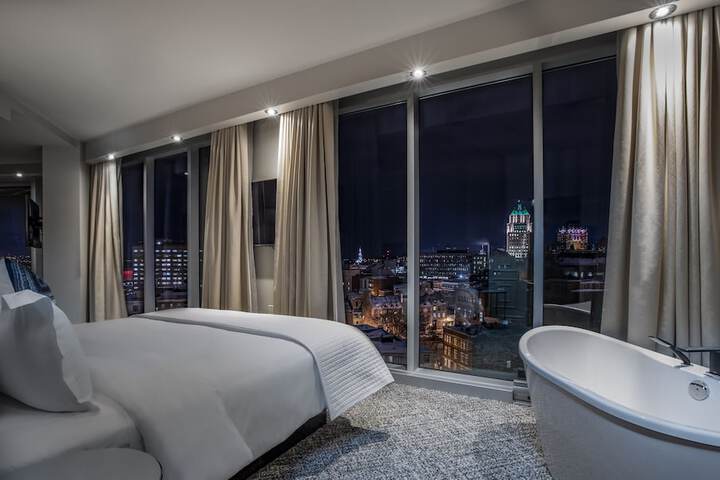 Room 62 of 82