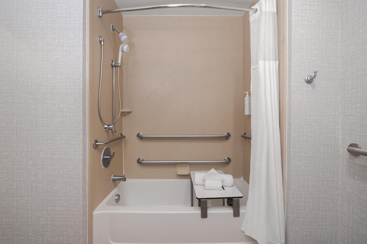 Hampton Inn Pleasanton