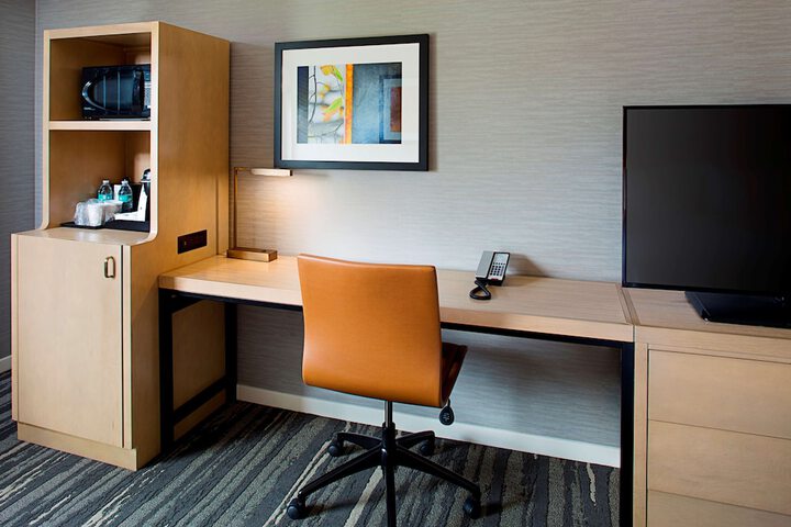 Room 16 of 42