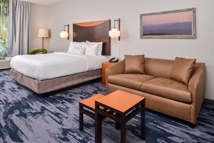Room 15 of 22