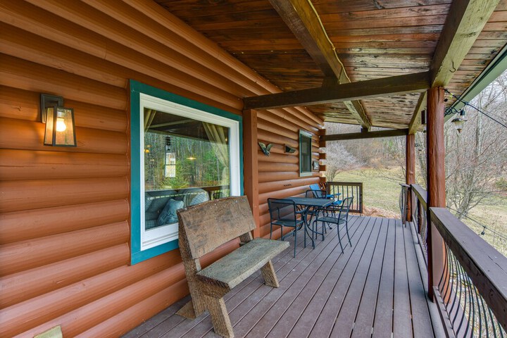 Lock Haven Cabin w / Wood Stove & Mountain View!