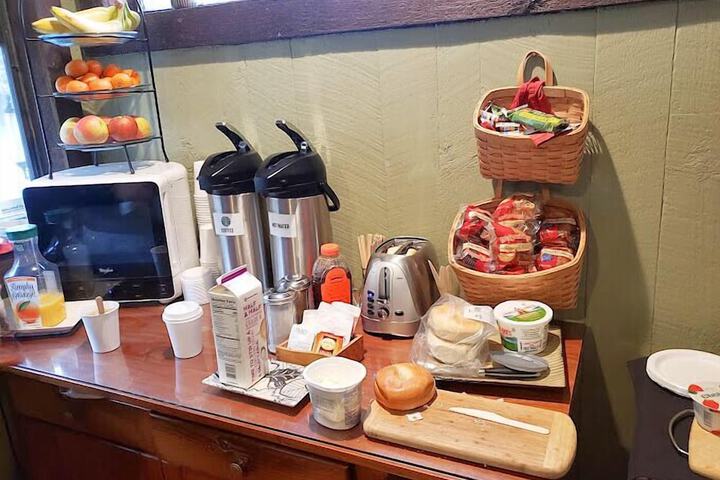 Breakfast/Coffee Service 29 of 30