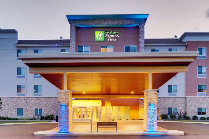 Hotel 12 of 75