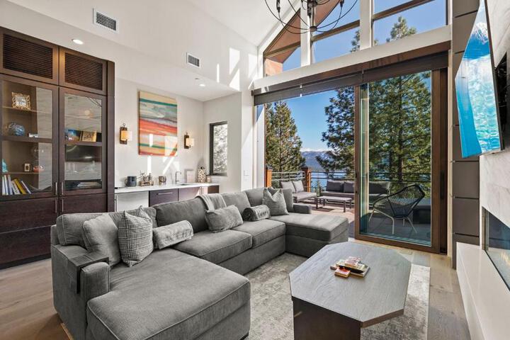 Appreciate this exclusive private penthouse located on Lake Tahoe