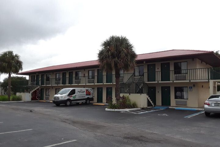 Hotel 2 of 25