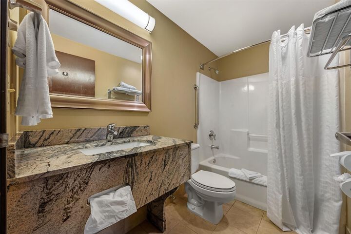 Best Western Plus Prairie Inn