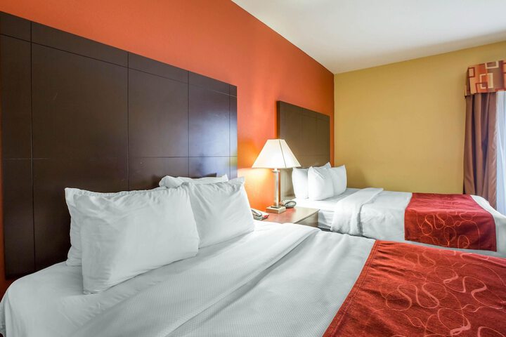 Room 6 of 27