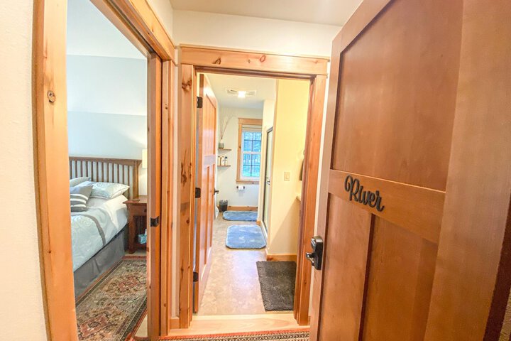 Room 17 of 26