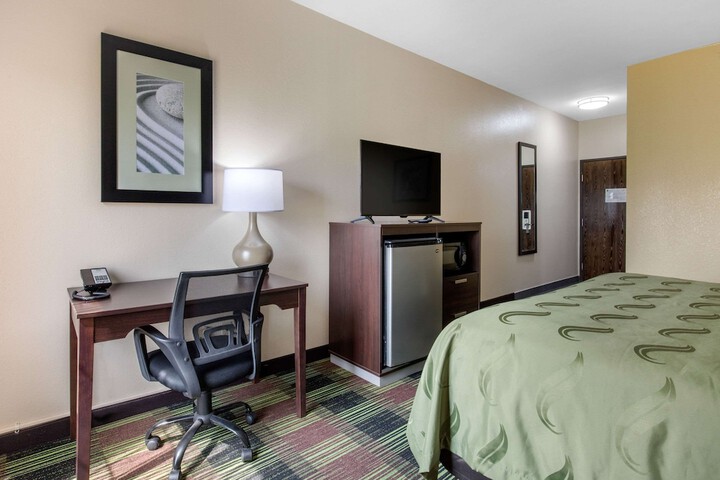 Room 30 of 36