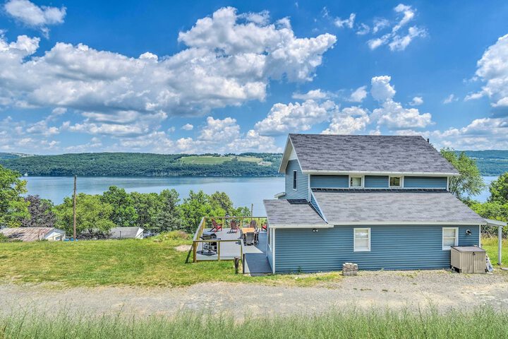 Watkins Glen Lakeview Cottage w / Waterfall!