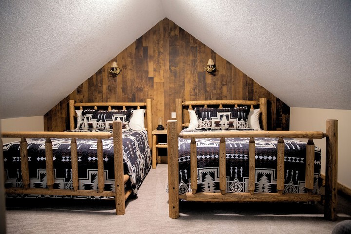 Room 17 of 43