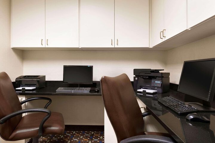 Business Center 25 of 25