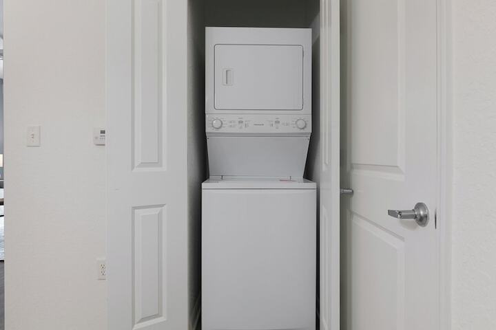 Landing Apartments near South Apopka FL