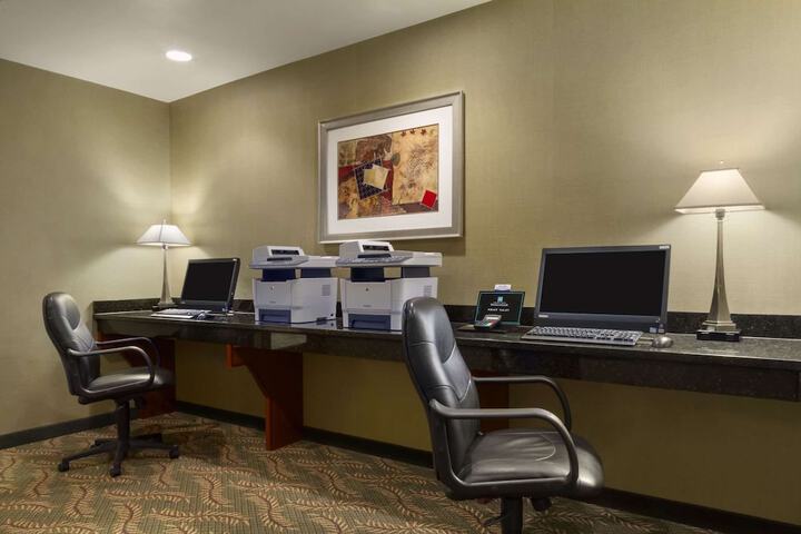 Embassy Suites Hotel Winston-Salem