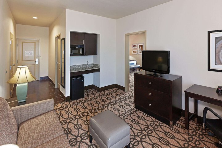 Room 30 of 41