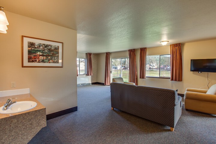 Room 16 of 72