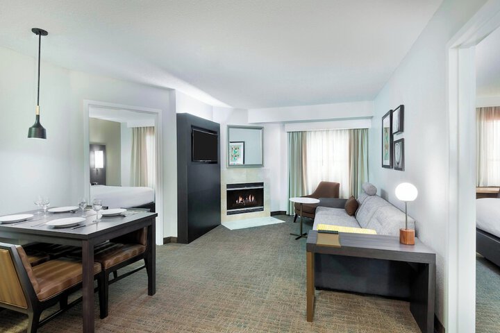 Room 18 of 26