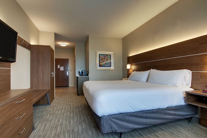 Room 43 of 62