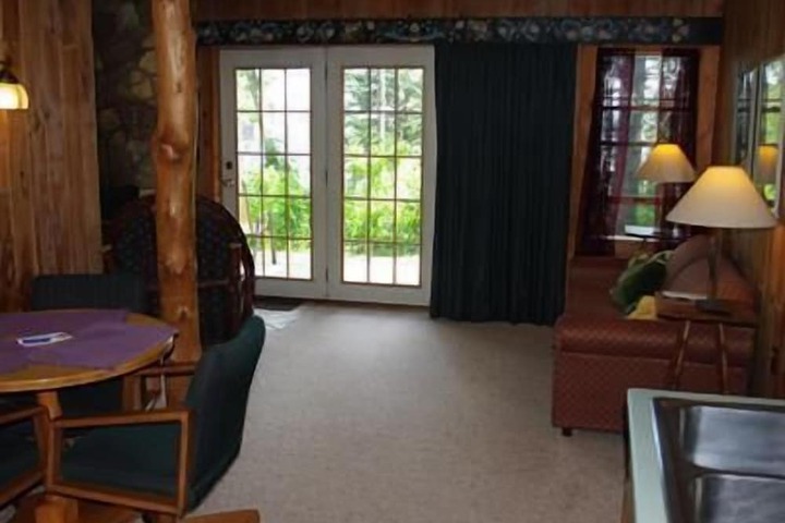 Room 52 of 155