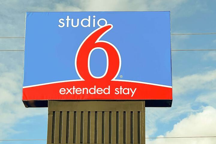 Hotel 8 of 60