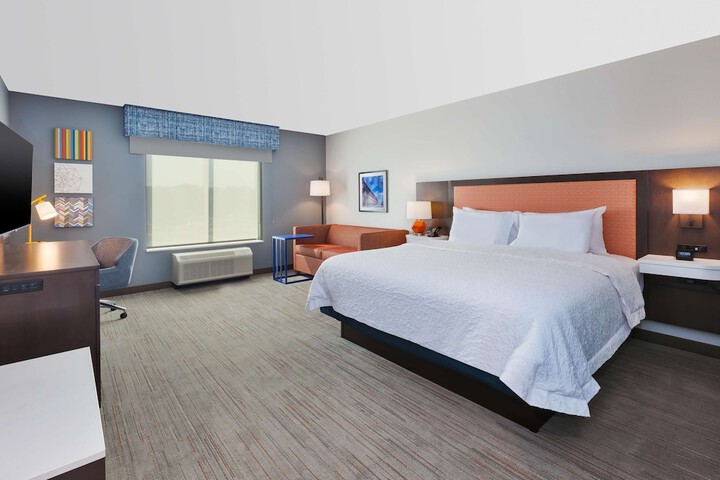 Room 21 of 33