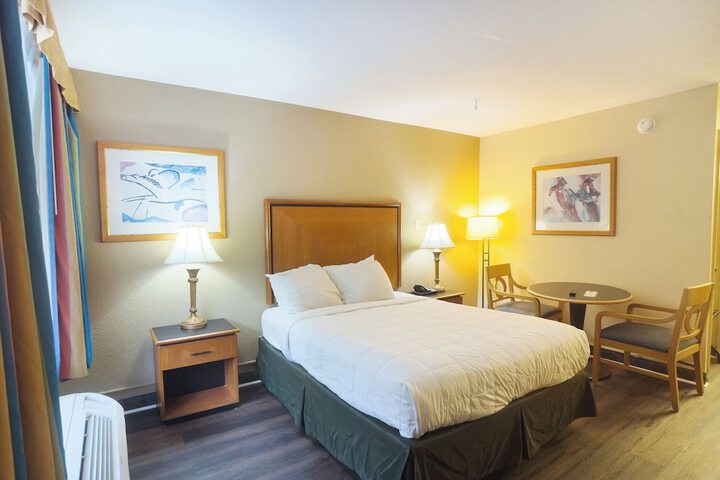 OYO Hotel Harriman near I-40