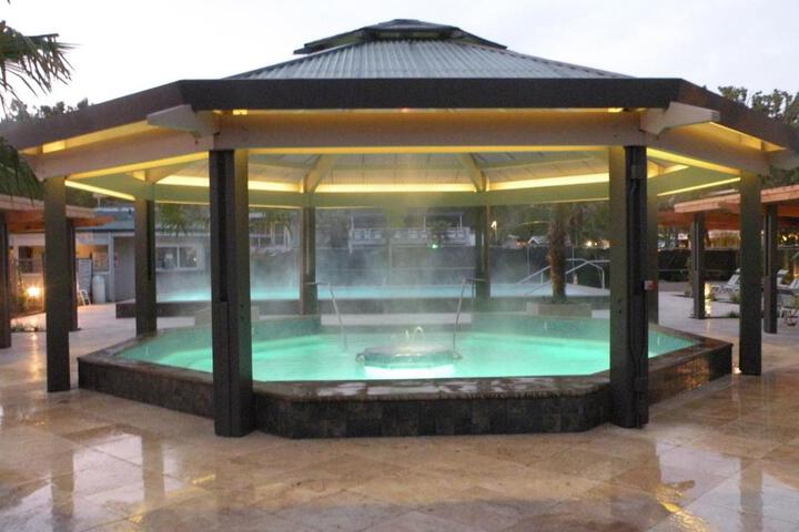 Calistoga Spa Hot Springs - Authentic Hot Springs Spa & Resort